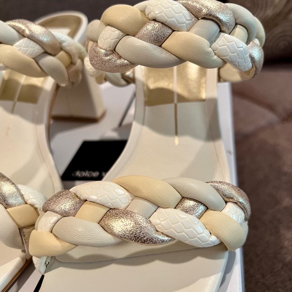Dolce Vita Paily sandals - Picture 3 of 11
